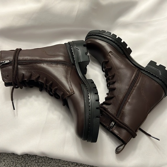 Steve Madden Women's Jamisyn Lace-Up Leather Boot in Brown size 8 - Picture 3 of 12